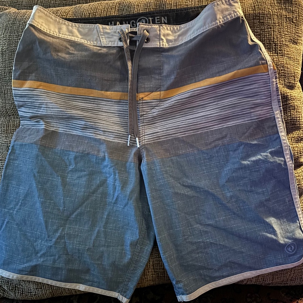 Board shorts - Picture 1 of 2